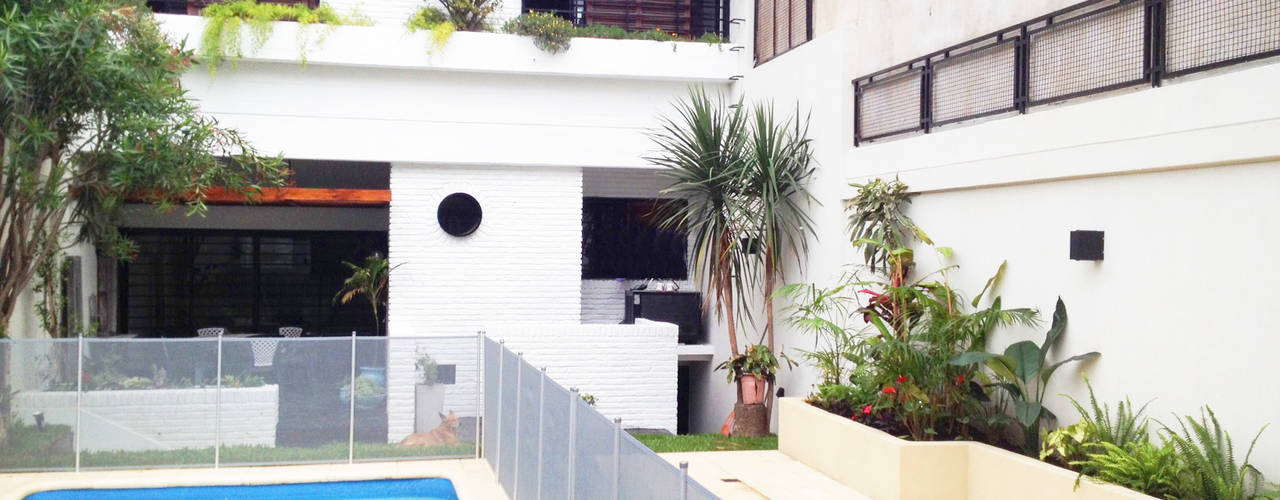 Reciclaje de un jardín con pileta descuidado, Estudio Nicolas Pierry: Diseño en Arquitectura de Paisajes & Jardines Estudio Nicolas Pierry: Diseño en Arquitectura de Paisajes & Jardines Modern style gardens