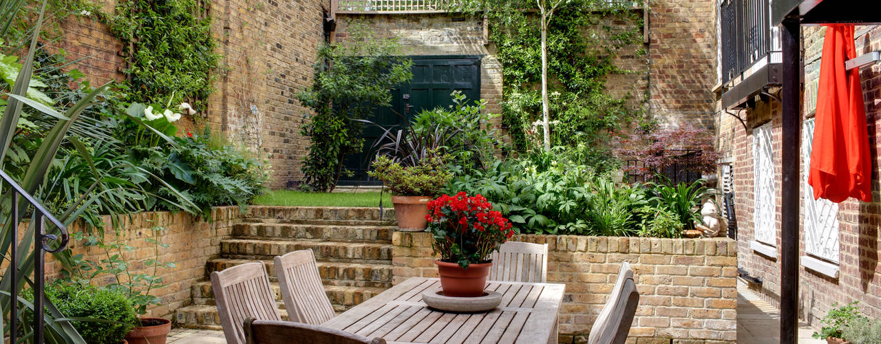 Barnsbury Park, ReDesign London Ltd ReDesign London Ltd Balcone, Veranda & Terrazza in stile classico