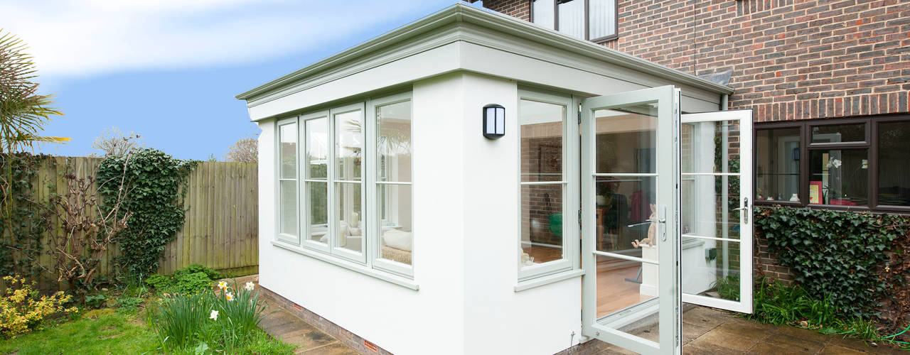 homify Modern conservatory