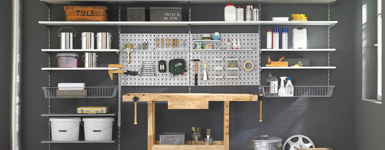 homify Industrial style garage/shed Metal