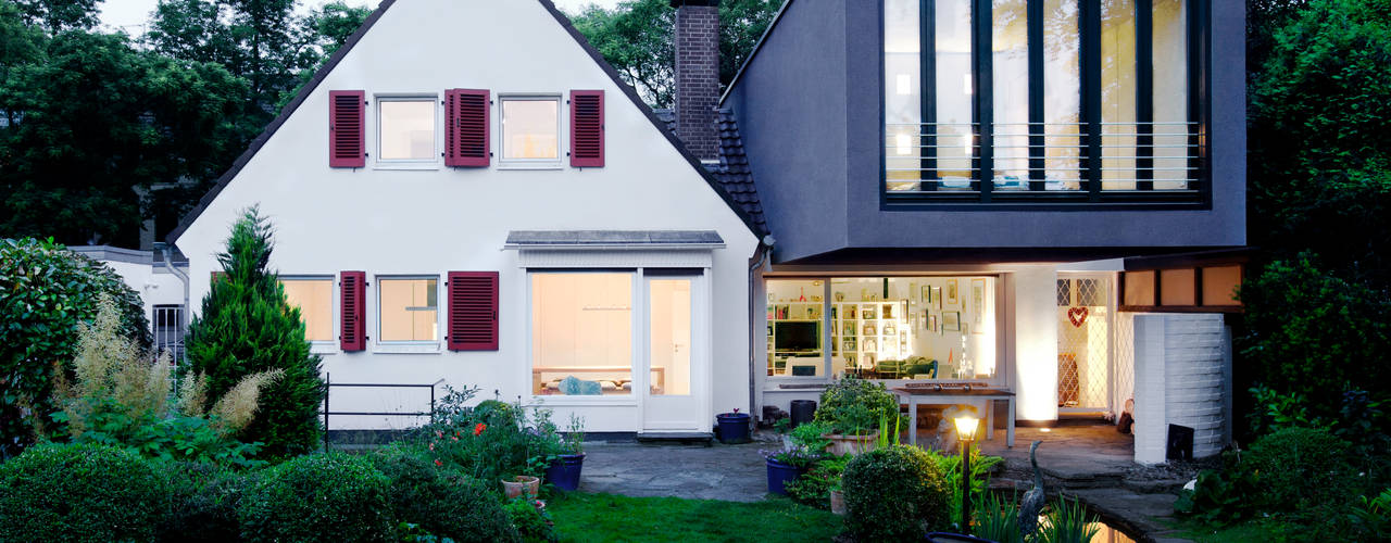 Erweiterung eines Einfamilienhauses in Ratingen, Oliver Keuper Architekt BDA Oliver Keuper Architekt BDA Rumah Modern