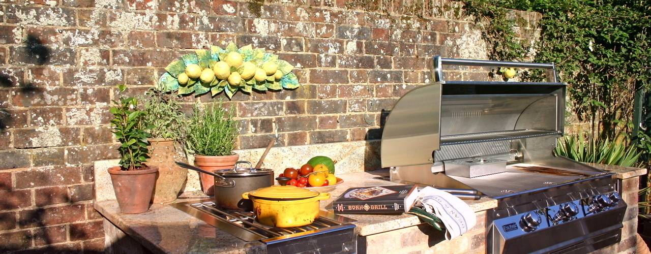 Outdoor Kitchens and BBQ Areas, Design Outdoors Limited Design Outdoors Limited Rustic style garden
