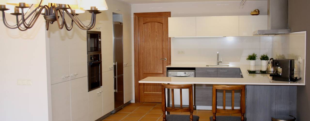 Reforma parcial vivienda RIELLS I VIABREA, ROIMO INTEGRAL GRUP ROIMO INTEGRAL GRUP Kitchen