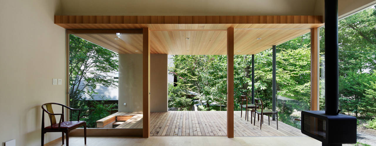 031軽井沢Tさんの家, atelier137 ARCHITECTURAL DESIGN OFFICE atelier137 ARCHITECTURAL DESIGN OFFICE غرفة المعيشة