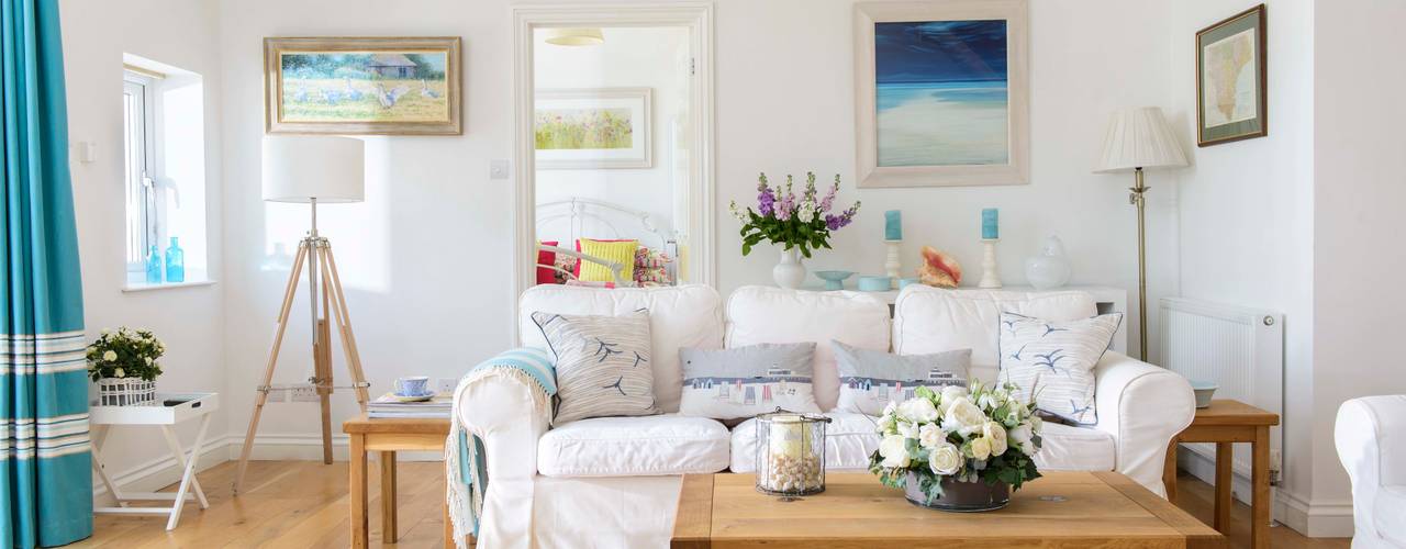 Holiday Home on South Devon Coast, Dupere Interior Design Dupere Interior Design Living room