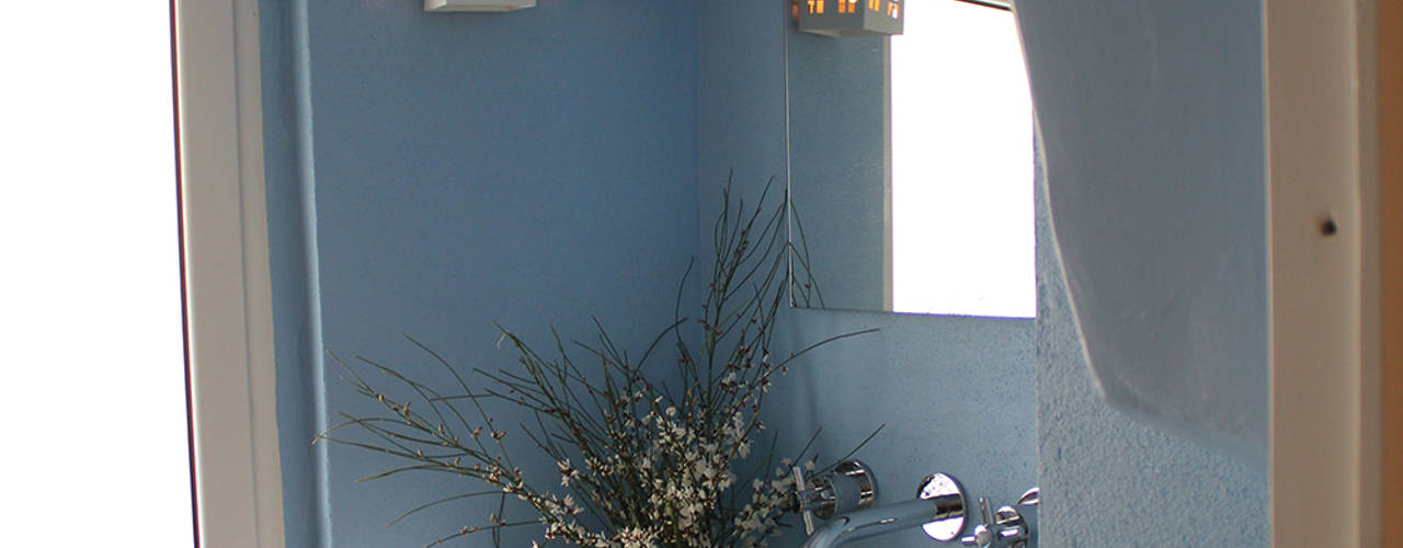 La casetta - casa vacanze, INARCHlab INARCHlab Mediterranean style bathrooms