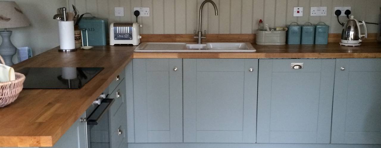 Renovation of a Holiday Cottage in North Norfolk , Rooms with a View Rooms with a View Country style kitchen