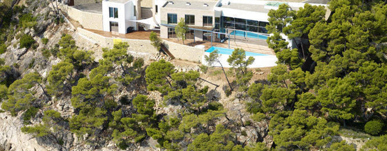 FORMENTOR, Alibaz Inversiones Alibaz Inversiones Casas modernas