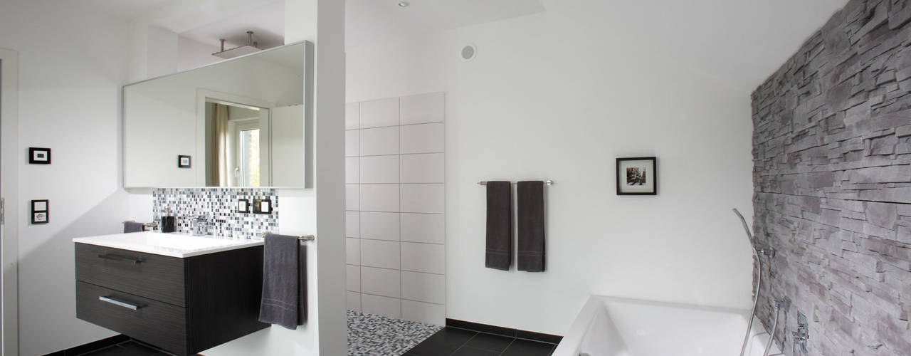 homify Moderne Badezimmer