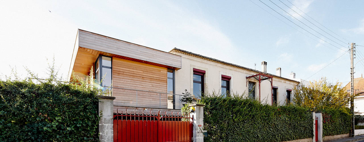 EXTENSION MAISON M33, Cendrine Deville Jacquot, Architecte DPLG, A²B2D Cendrine Deville Jacquot, Architecte DPLG, A²B2D Modern houses