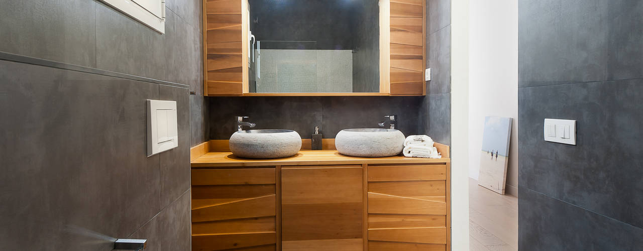 Home Staging para una Venta Inmobiliaria Exitosa, Markham Stagers Markham Stagers Modern Bathroom Wood