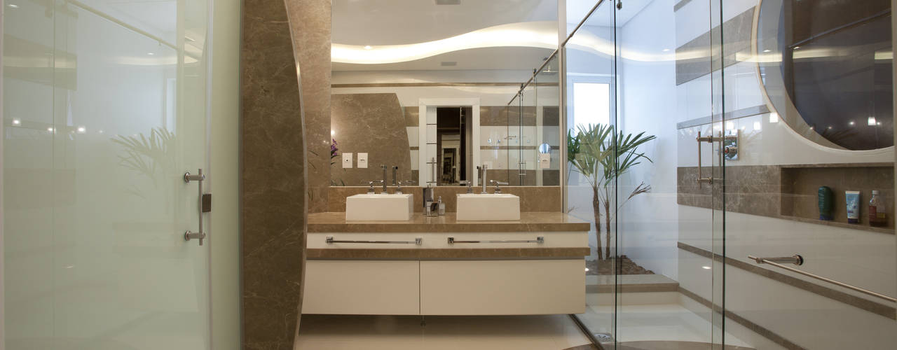 homify Modern bathroom