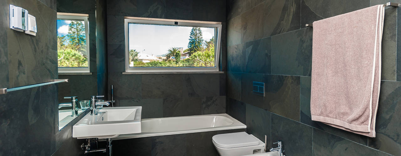 Renovação moradia em Birre III | Cascais, shfa shfa 現代浴室設計點子、靈感&圖片 石器