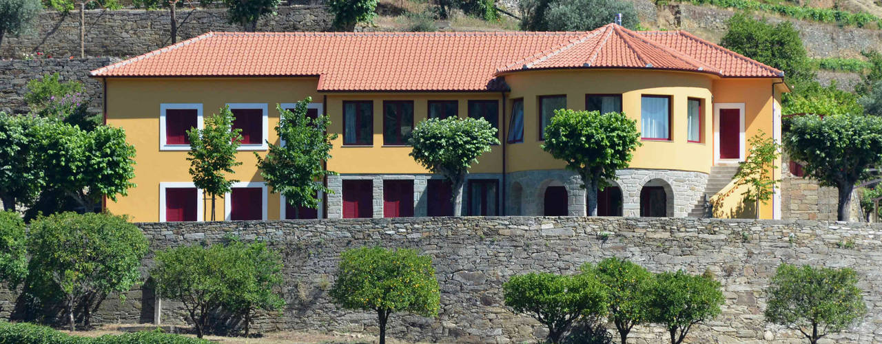 Projecto de Reabilitação - Quinta Dona Matilde, Germano de Castro Pinheiro, Lda Germano de Castro Pinheiro, Lda Rustic style houses