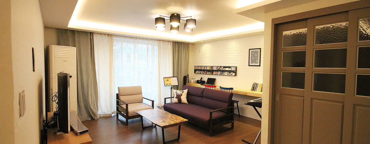 공간 활용도를 높인 모던인테리어 , 앤드컴퍼니 앤드컴퍼니 Livings modernos: Ideas, imágenes y decoración