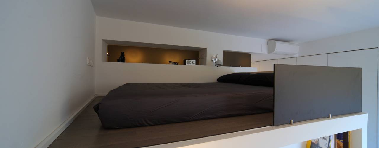 scomparire a Milano, ristrutturami ristrutturami Minimalist bedroom