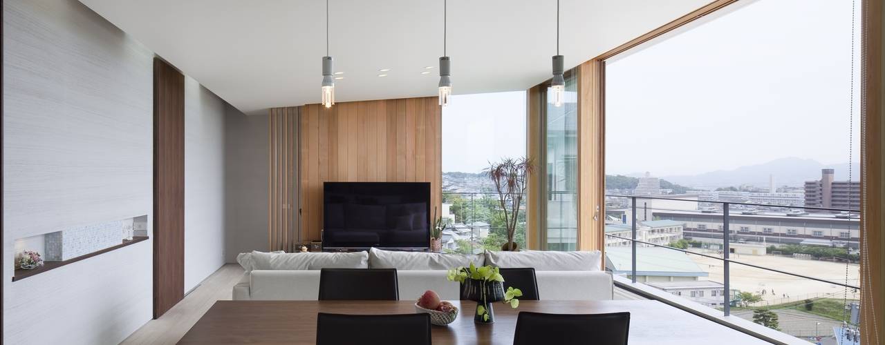 HILL HOUSE, プラスアトリエ一級建築士事務所 プラスアトリエ一級建築士事務所 Modern living room