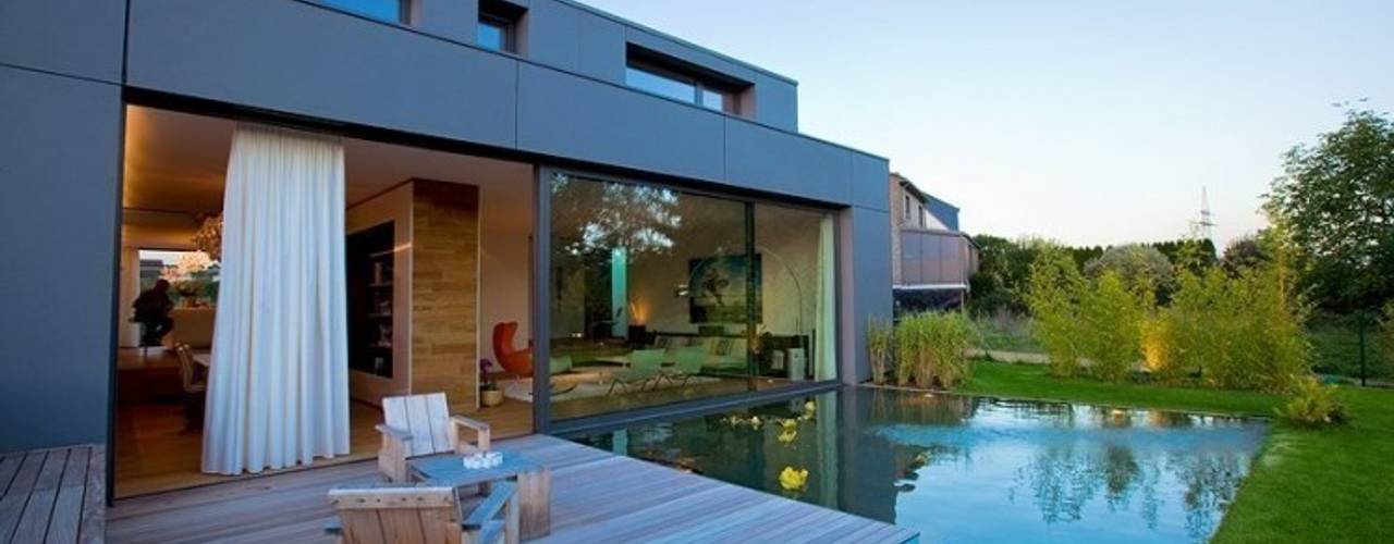 homify Modern pool