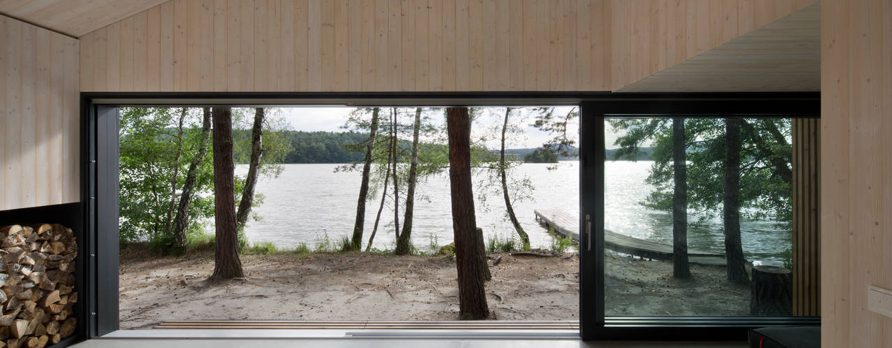 Lake Cabin, FAM Architekti FAM Architekti Phòng khách