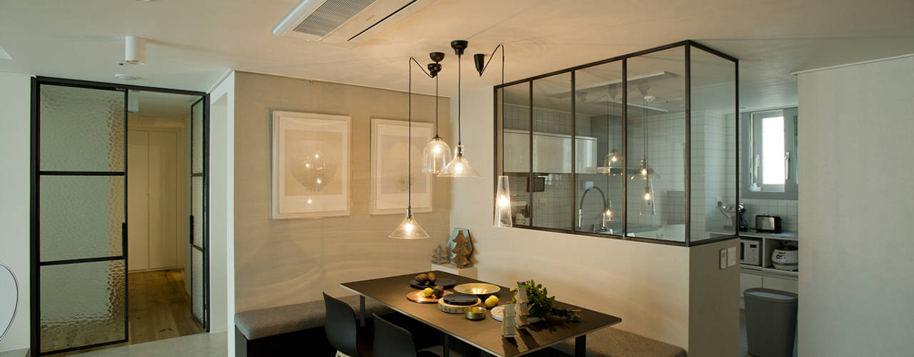 homify Modern dining room