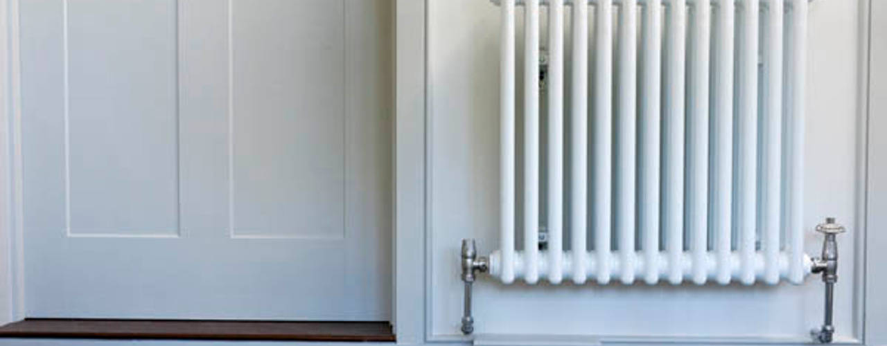 Column Radiators, Mr Central Heating Mr Central Heating ห้องโถงทางเดินและบันไดสมัยใหม่