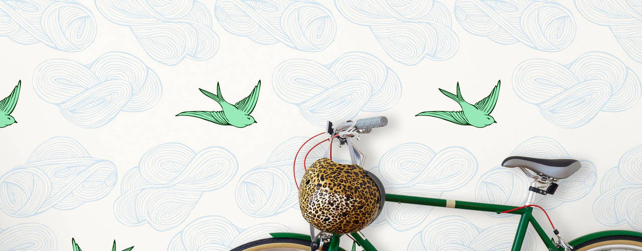 Daydream Wallpaper: A versatile bird wallpaper bought to life by Brooklyn based designer, Monument Interiors Monument Interiors Paredes y pisos de estilo ecléctico Papel