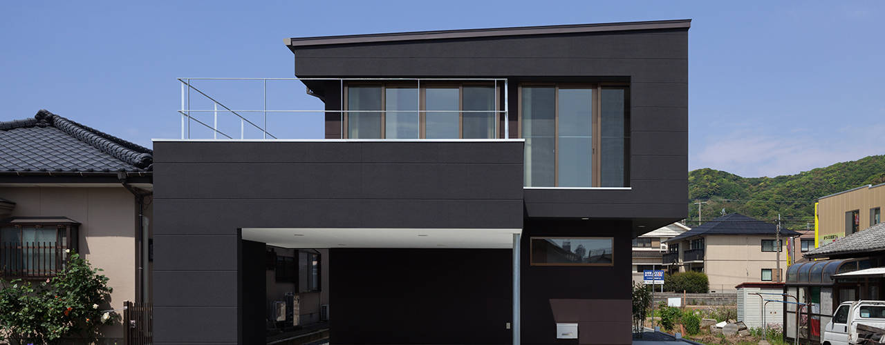 LINK HOUSE, 松岡健治一級建築士事務所 松岡健治一級建築士事務所 Casas de estilo minimalista