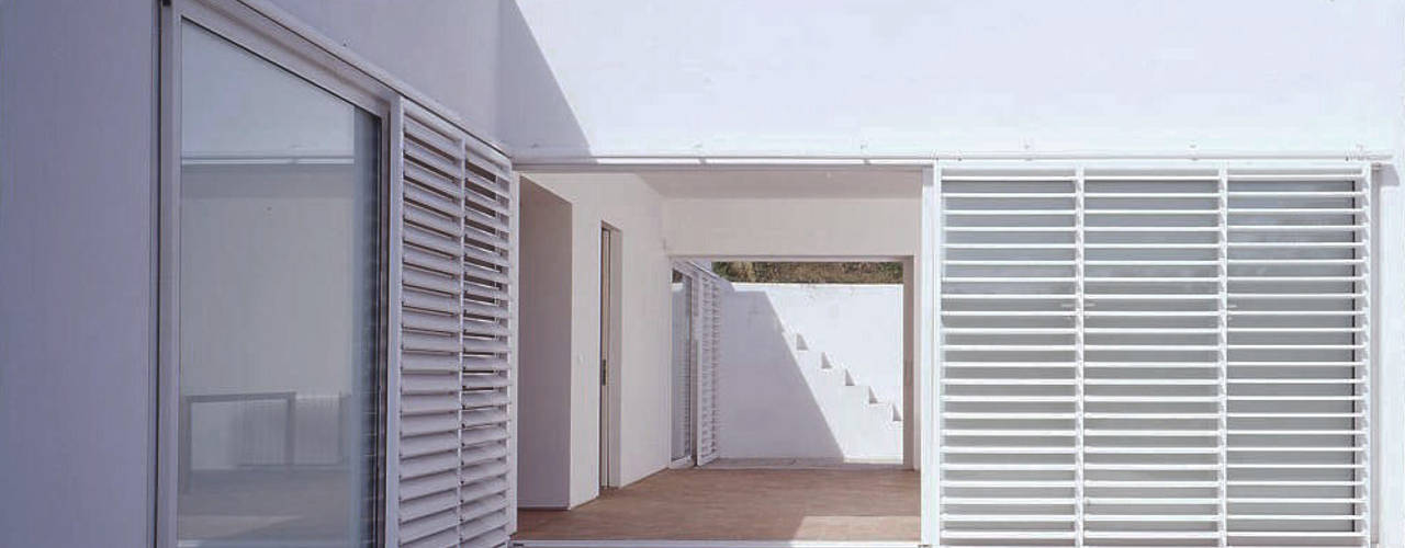 casa em Aveiras de Cima , bpm arquitectura lda bpm arquitectura lda Modern windows & doors