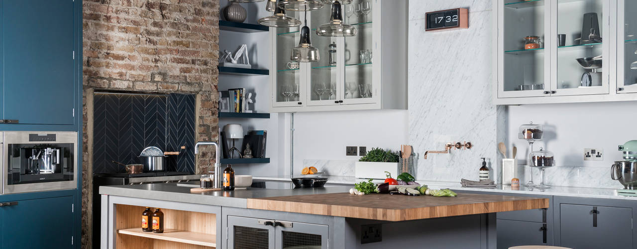 W9 | Eclectic Industrialism. , Davonport Davonport Industrial style kitchen Wood Wood effect