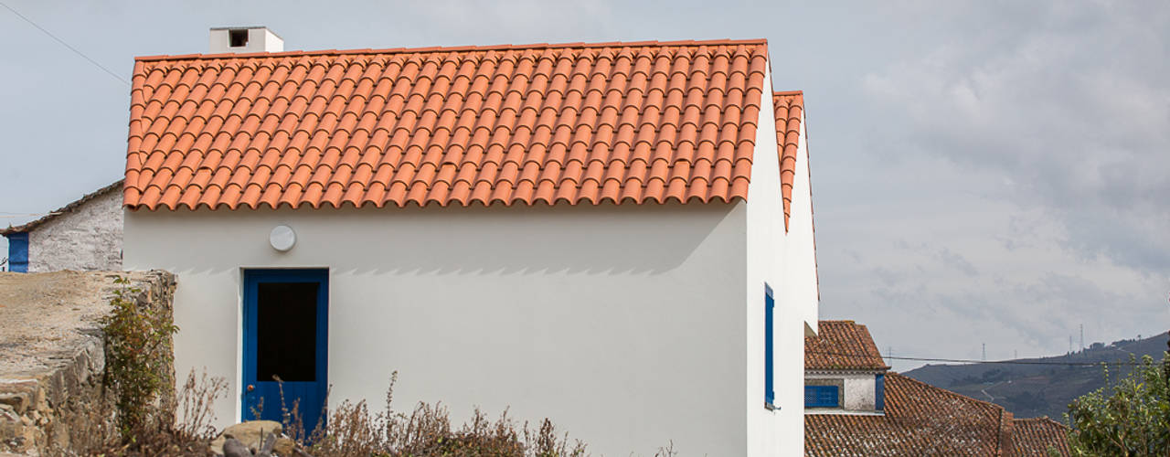 Caseiros House , SAMF Arquitectos SAMF Arquitectos Casas de estilo rural