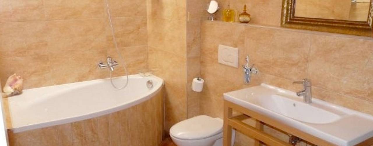 homify Baños de estilo clásico