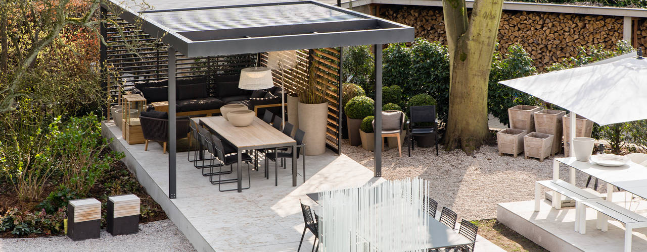 Treetops View, IQ Outdoor Living IQ Outdoor Living Balcones y terrazas modernos Aluminio/Cinc