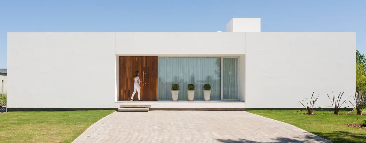 Casa C Puerto Roldan, VISMARACORSI ARQUITECTOS VISMARACORSI ARQUITECTOS 모던스타일 주택