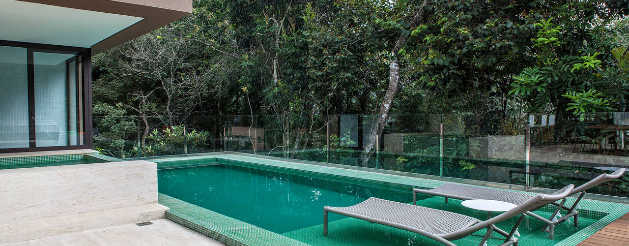 Casa Vila Alpina, Márcia Carvalhaes Arquitetura LTDA. Márcia Carvalhaes Arquitetura LTDA. Piscinas modernas