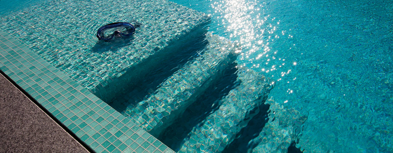 Inspiratie zit in de details: laat je betoveren van deze chique villa, Medie Interieurarchitectuur Medie Interieurarchitectuur Modern pool Glass