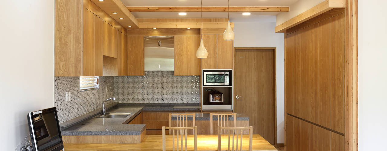 homify Modern kitchen