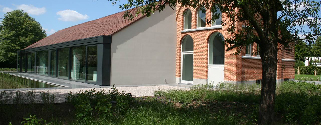 Tiendenschuur Van Mol Schoten, DI-vers architecten - BNA DI-vers architecten - BNA Maisons modernes