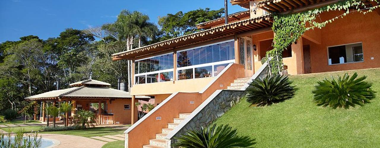 Casa de Campo - Represa de Ibiúna, Moran e Anders Arquitetura Moran e Anders Arquitetura Casas rústicas