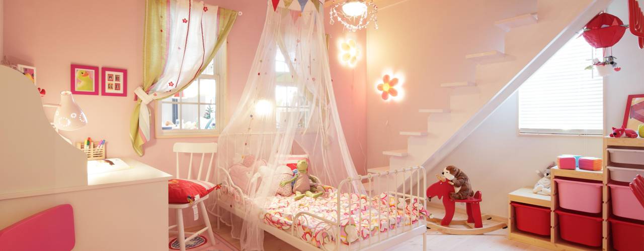 D`s HOUSE, dwarf dwarf Scandinavian style nursery/kids room