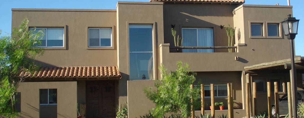 Casa en Barrio Cerrado, Fainzilber Arqts. Fainzilber Arqts. Casas de estilo rústico