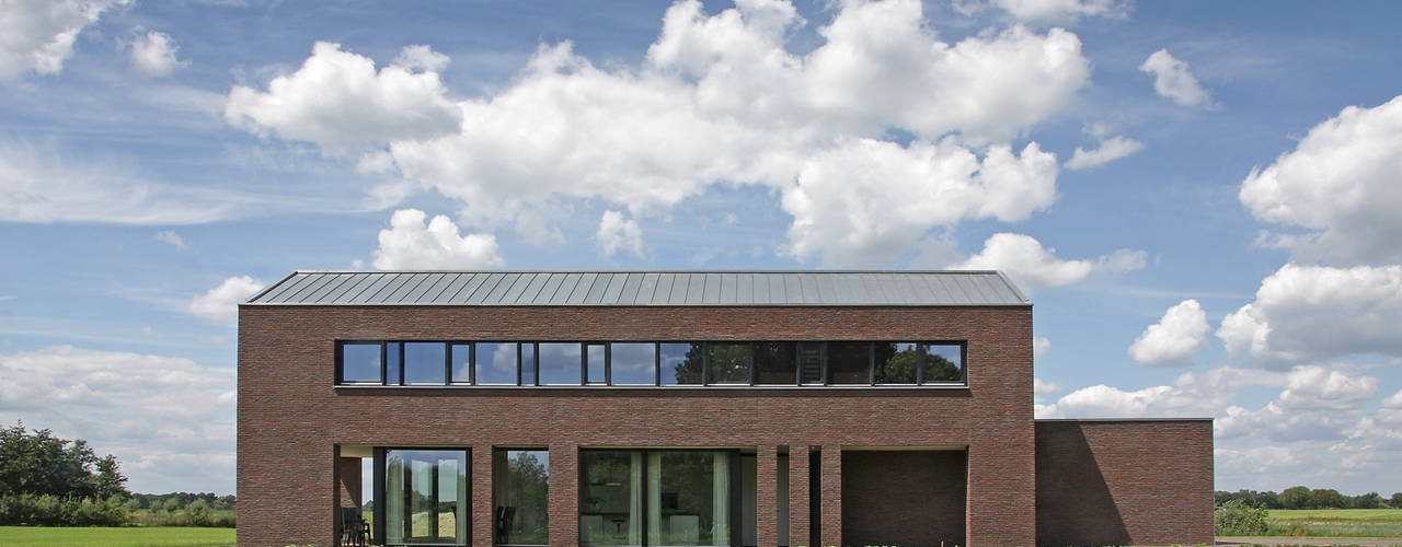 Woonhuis Stramproy, BenW architecten BenW architecten Country style house Stone