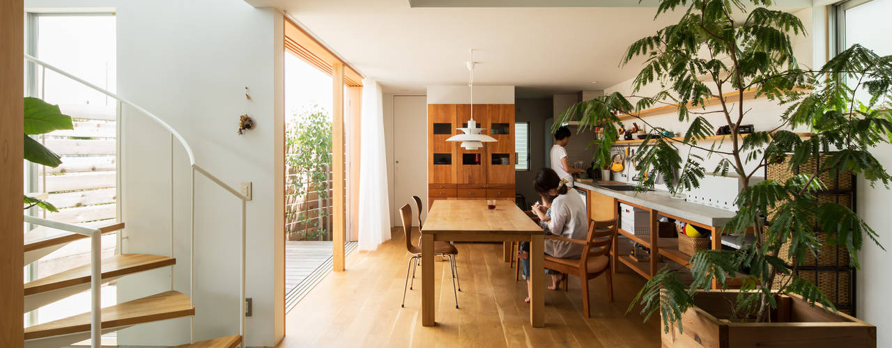 長尾元町の家, 藤森大作建築設計事務所 藤森大作建築設計事務所 Modern living room لکڑی Wood effect
