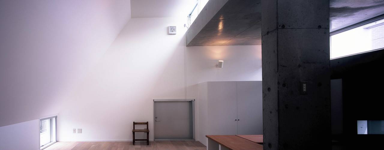 板の家, スズケン一級建築士事務所/Suzuken Architectural Design Office スズケン一級建築士事務所/Suzuken Architectural Design Office Salon minimaliste