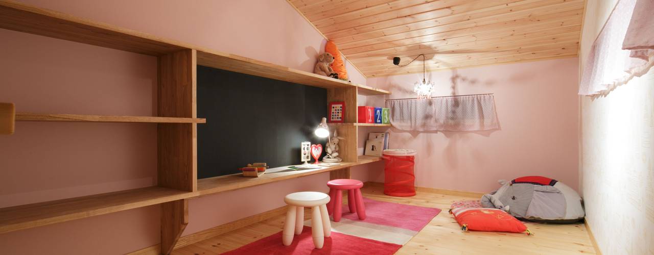 H's HOUSE, dwarf dwarf Scandinavian style nursery/kids room