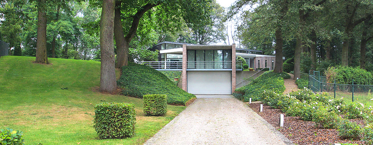 Aanpassingen en nieuwe indeling, Engelman Architecten BV Engelman Architecten BV Modern houses