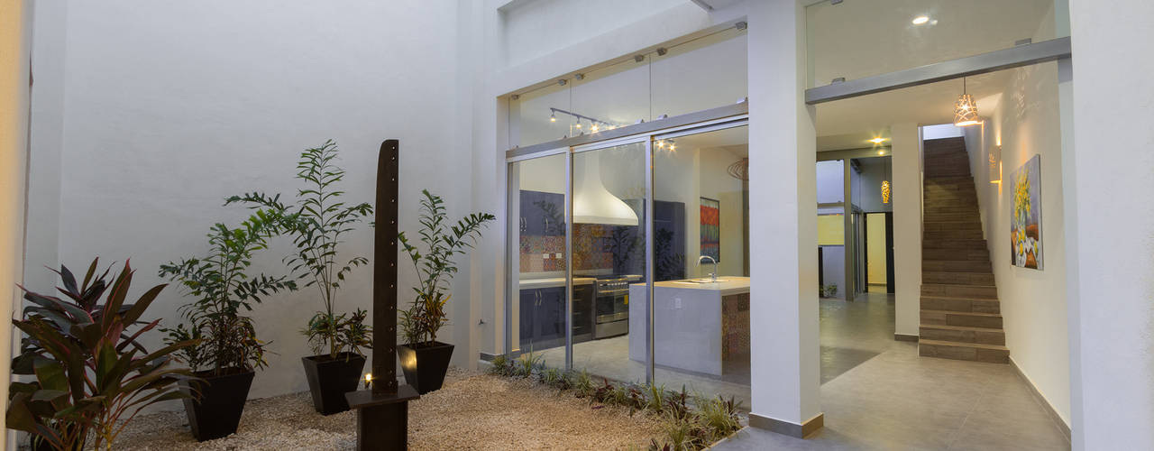 CASA 45, CERVERA SÁNCHEZ ARQUITECTOS CERVERA SÁNCHEZ ARQUITECTOS Eclectic style corridor, hallway & stairs