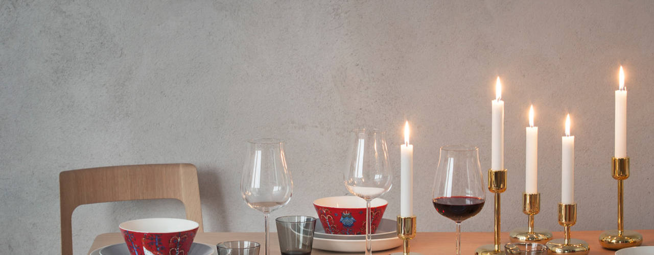 Festtafel: den Tisch zu Weihnachten festlich decken, Connox Connox Skandinavische Esszimmer Porzellan Rot