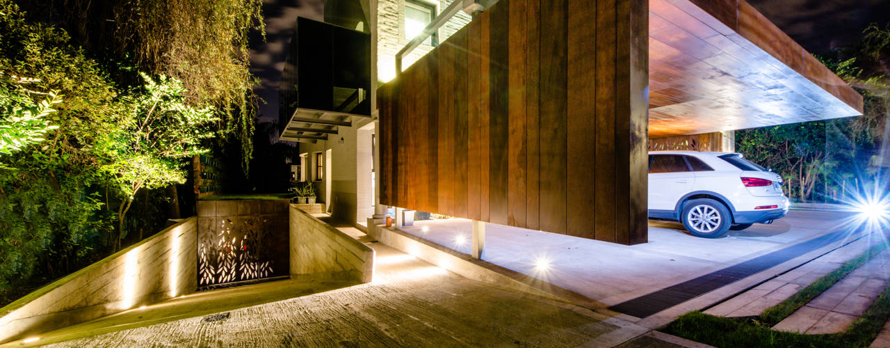 CASA BNG, BLOS Arquitectos BLOS Arquitectos Garagens e arrecadações modernas Cobre/Bronze/Latão