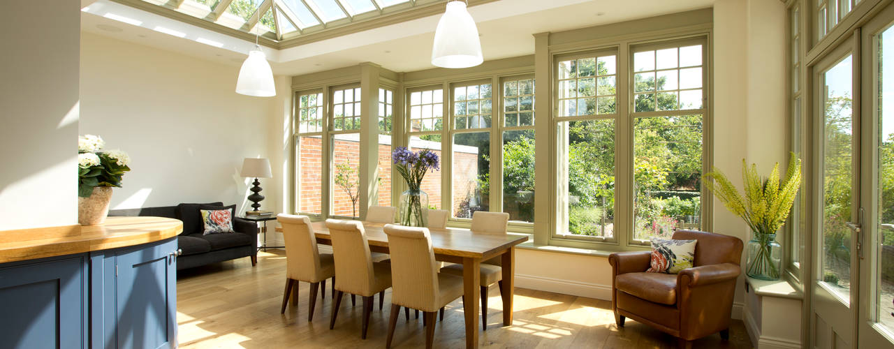 Spacious Orangery in Cambridge, Westbury Garden Rooms Westbury Garden Rooms Moderner Wintergarten Holz Holznachbildung