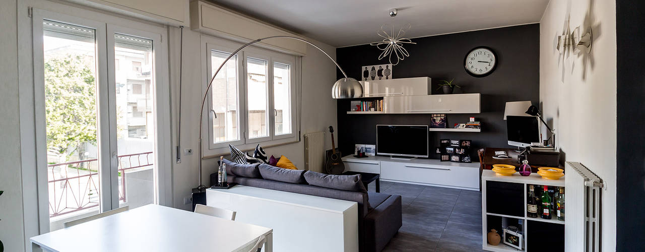 RISTRUTTURAZIONE APPARTAMENTO per una giovane coppia in città, Bartolucci Architetti Bartolucci Architetti Modern living room